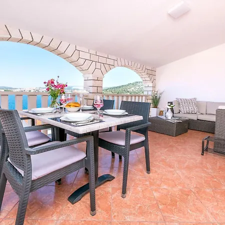 Marina Apartment