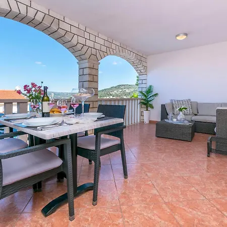 Apartment Marina Razanj