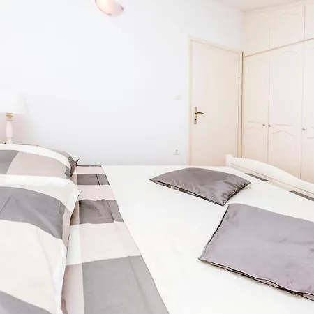 Apartment Marina *