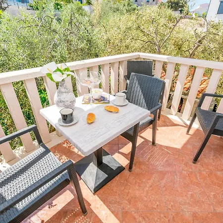 Marina Apartment